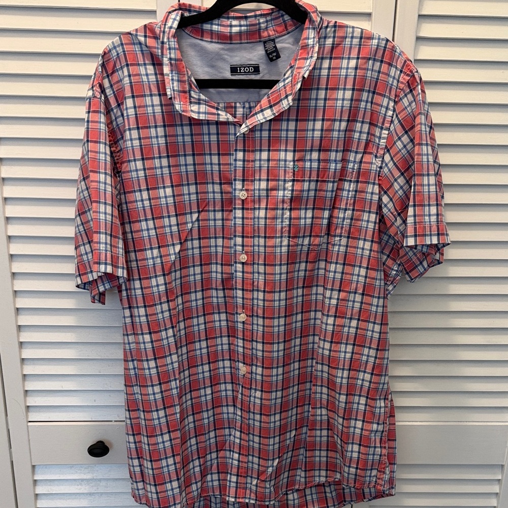 Izod Men's Casual Red and Blue Plaid Shirt